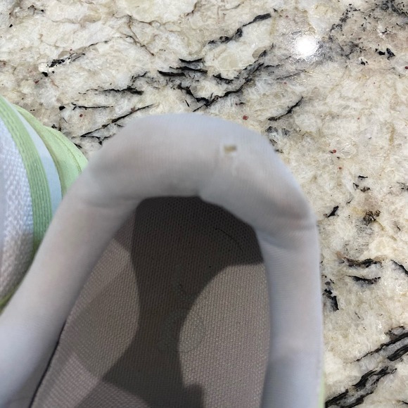 On Running On‎ Cloudgo Frost Hay White Green Shoes - Picture 5 of 8